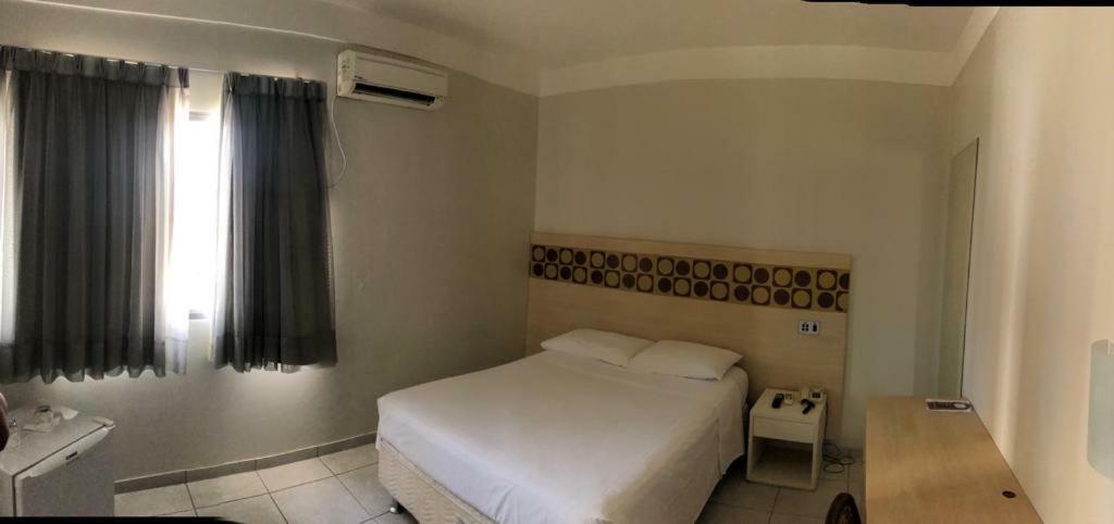 Hotel Veneza Cuiaba  Bagian luar foto